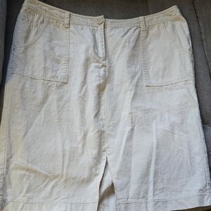 Liz Claiborne Women's Cream Pencil Skirt